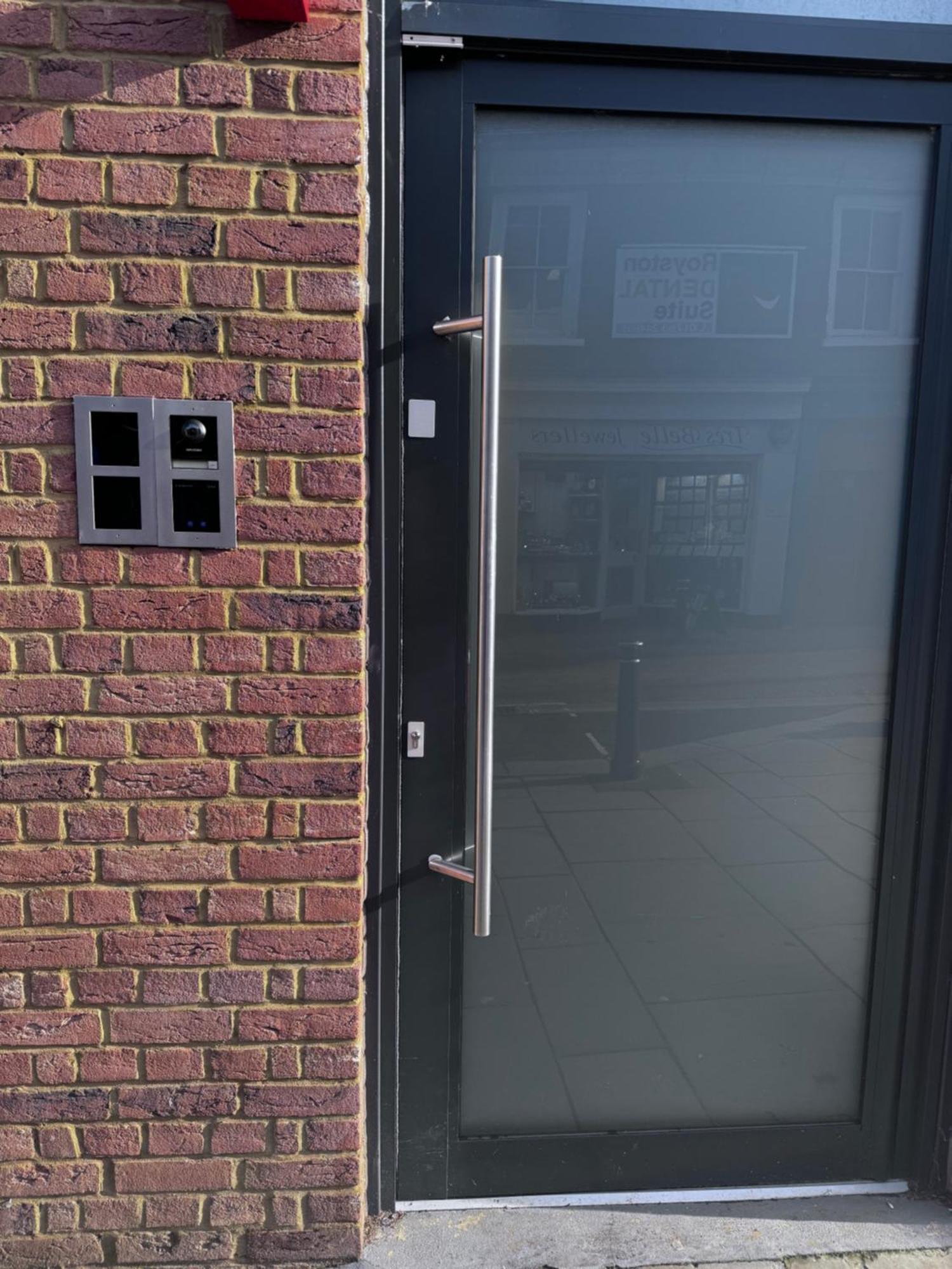 New 2 Bed Apartment In Royston High St Exterior foto